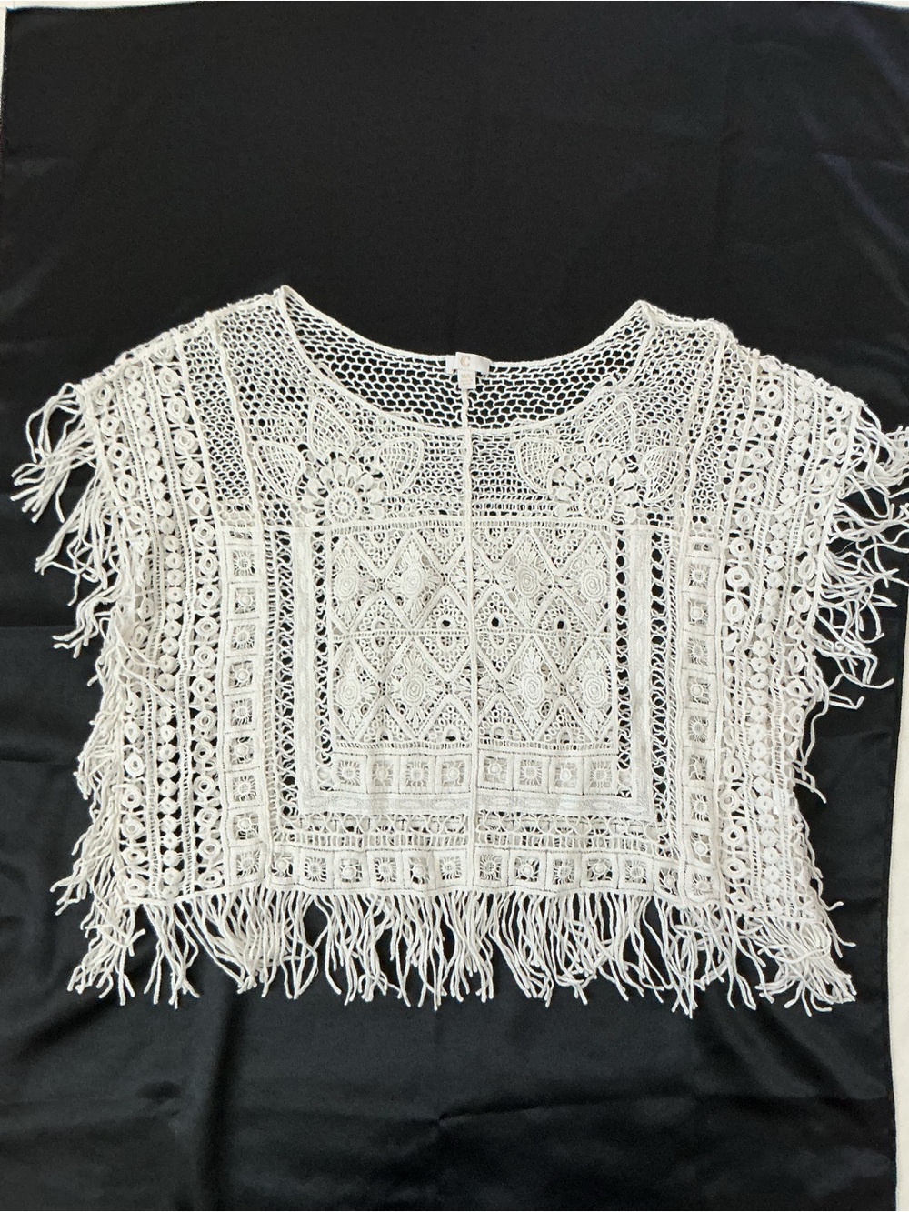 Crochet Lace Fringe Boho Festival Poncho Top White Cotton Cover Up M/L Coachella